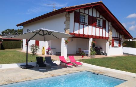 G&icirc;te n&deg;20940 Tarnos - Landes - Piscine partag&eacute;e avec les propri&eacute;taires
Entr&eacute;e propri&eacute;taire