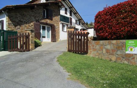 G&icirc;te n&deg;G242036 Saint-Esteben - Pyr&eacute;n&eacute;es-Atlantiques - photo