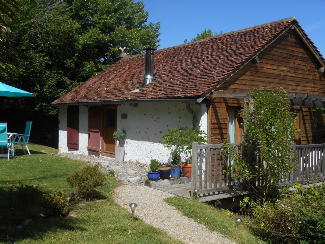 photo 0
