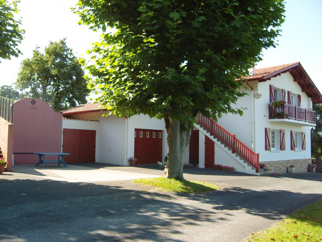 photo 0