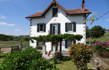 G&icirc;te n&deg;G931115 Suhescun - Pyr&eacute;n&eacute;es-Atlantiques - photo