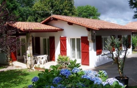 G&icirc;te n&deg;G152139 Saint-P&eacute;e-sur-Nivelle - Pyr&eacute;n&eacute;es-Atlantiques - photo