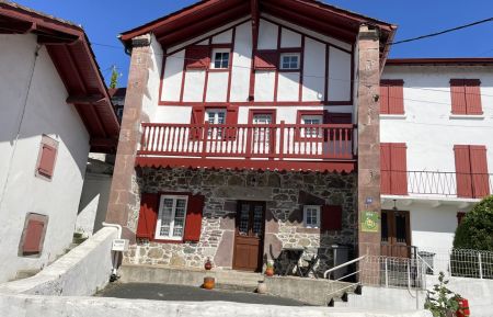 G&icirc;te n&deg;G133090 Saint-&Eacute;tienne-de-Ba&iuml;gorry - Pyr&eacute;n&eacute;es-Atlantiques - photo