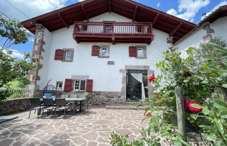 G&icirc;te n&deg;G233040 Saint-&Eacute;tienne-de-Ba&iuml;gorry - Pyr&eacute;n&eacute;es-Atlantiques - photo