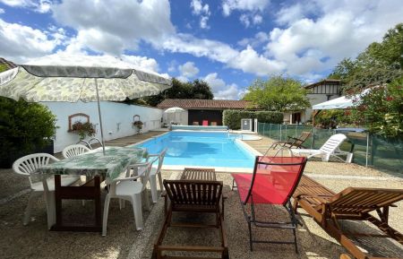 G&icirc;te n&deg;G122122 Saint-P&eacute;-de-L&eacute;ren - Pyr&eacute;n&eacute;es-Atlantiques - photo