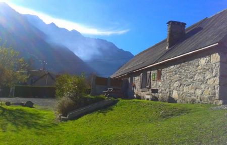 G&icirc;te n&deg;65G193811 Estaing - Hautes-Pyr&eacute;n&eacute;es - photo